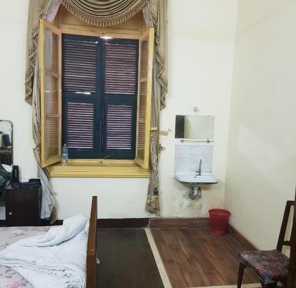 Clement S House Hostel