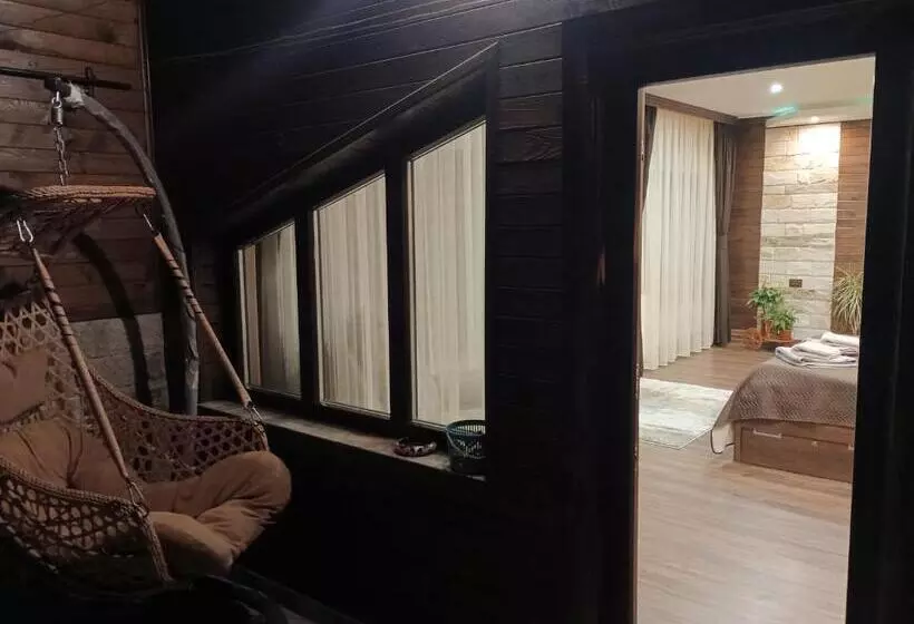 Hotelli кръчмъ при байката Alpin