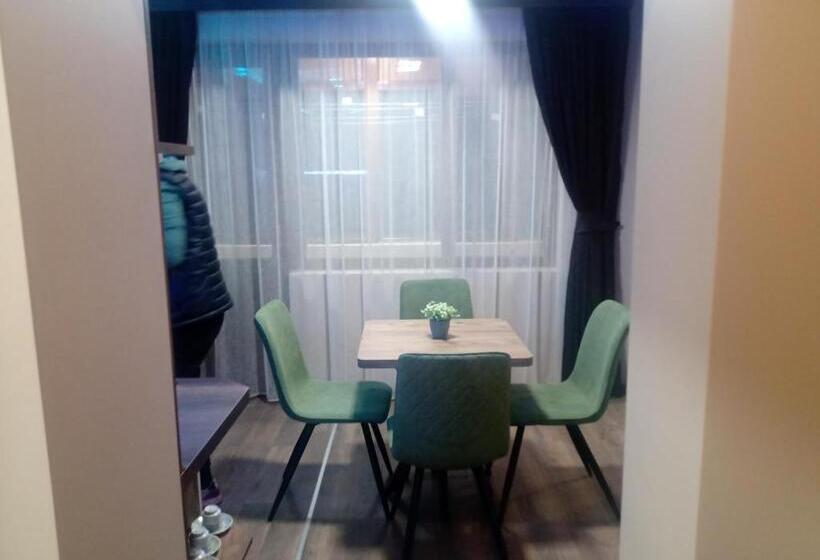 Отель кръчмъ при байката Alpin