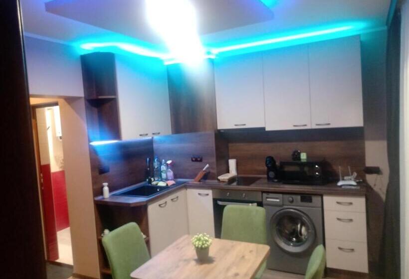 Отель кръчмъ при байката Alpin