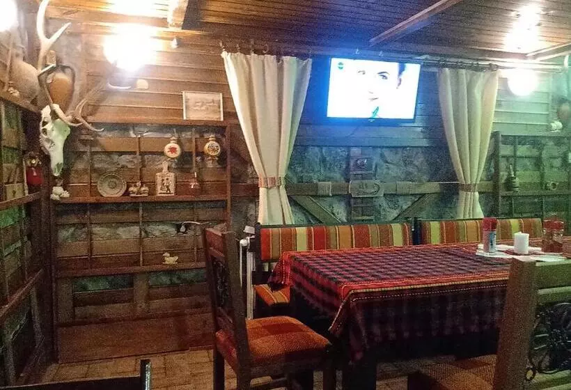 Hotelli кръчмъ при байката Alpin