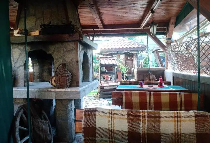 Hotelli кръчмъ при байката Alpin