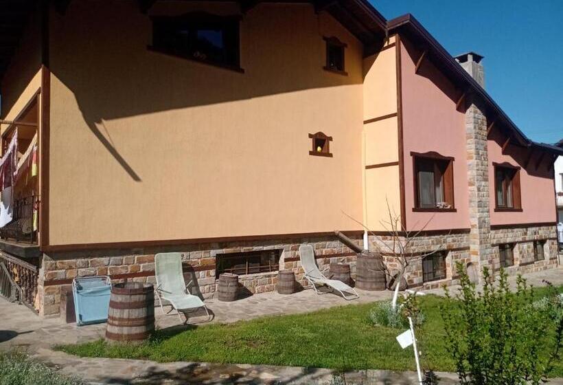 Отель кръчмъ при байката Alpin