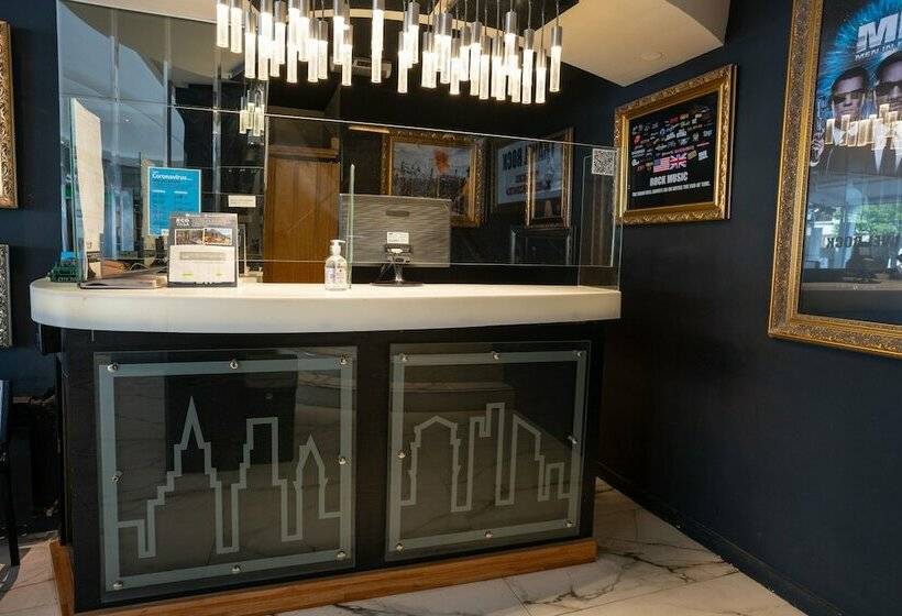 בית מלון כפרי American Suites