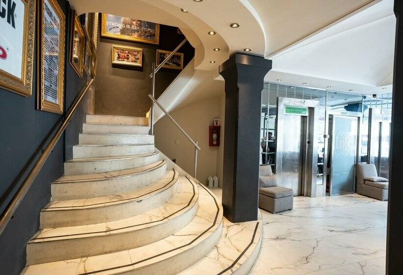 בית מלון כפרי American Suites