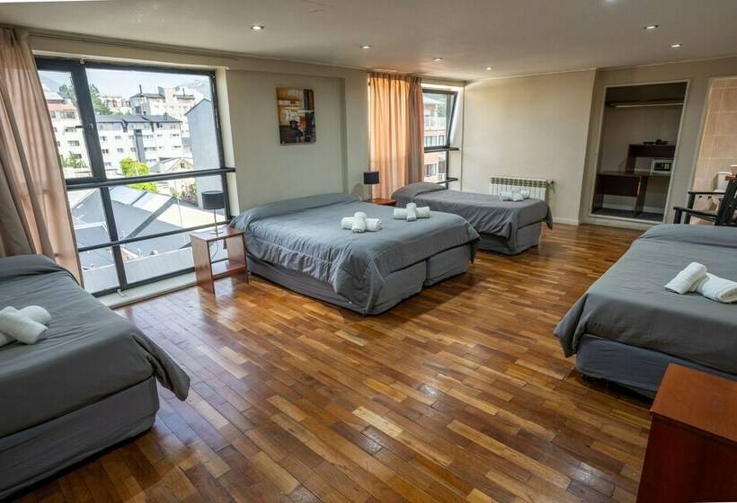 בית מלון כפרי American Suites