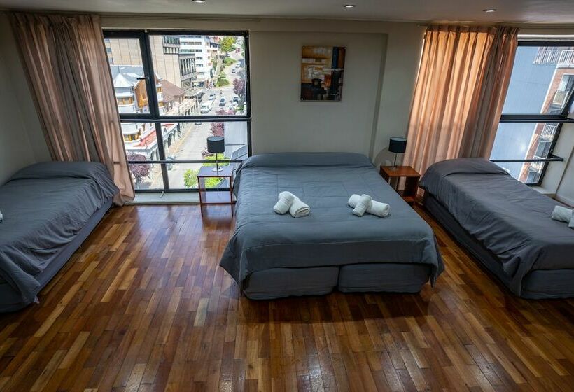 בית מלון כפרי American Suites