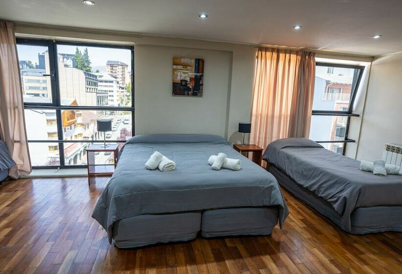 בית מלון כפרי American Suites