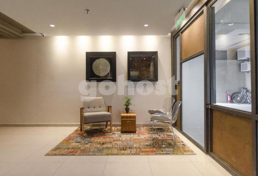 هتل Comfy Loft Bbq Terrace And Balcony