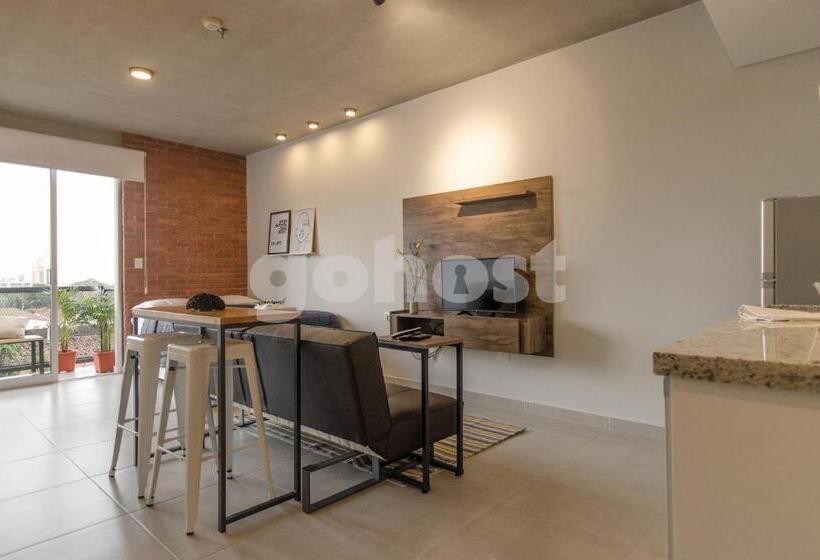 هتل Comfy Loft Bbq Terrace And Balcony