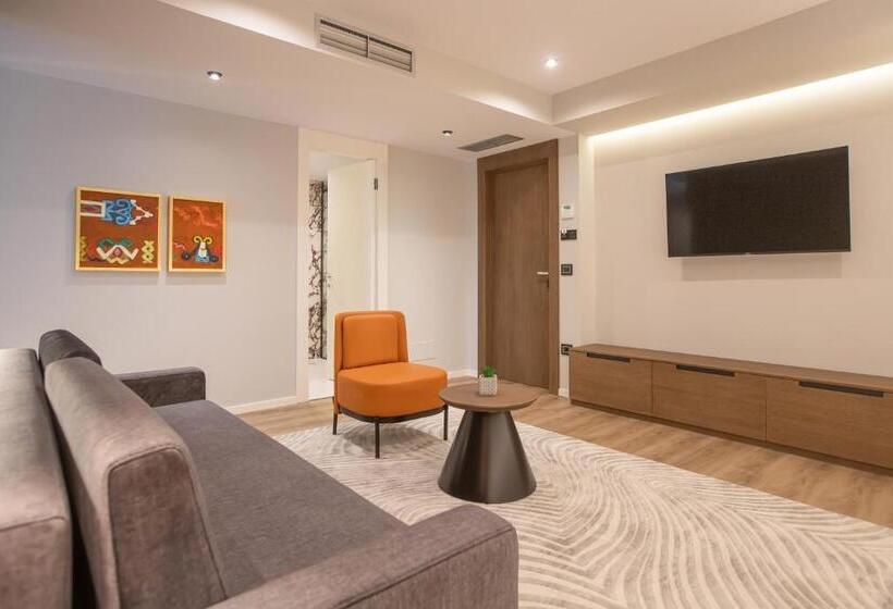 هتل Elisa Tirana, Affiliated By Meliá