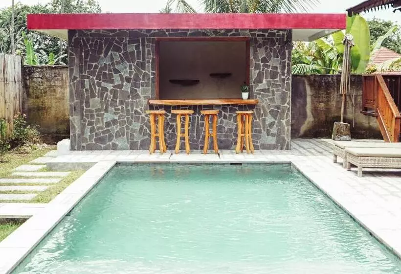 ホテル Madaira Villa Senggigi