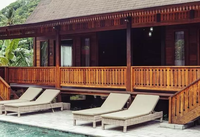 ホテル Madaira Villa Senggigi