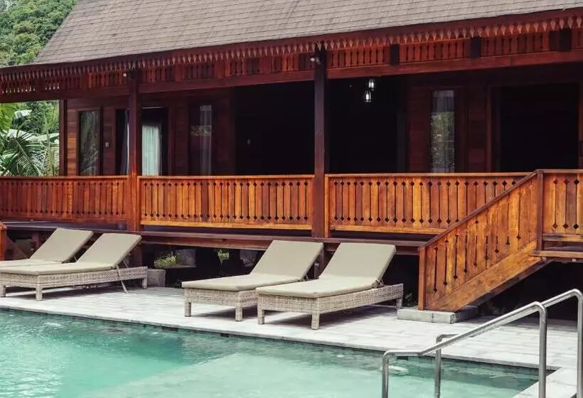 ホテル Madaira Villa Senggigi