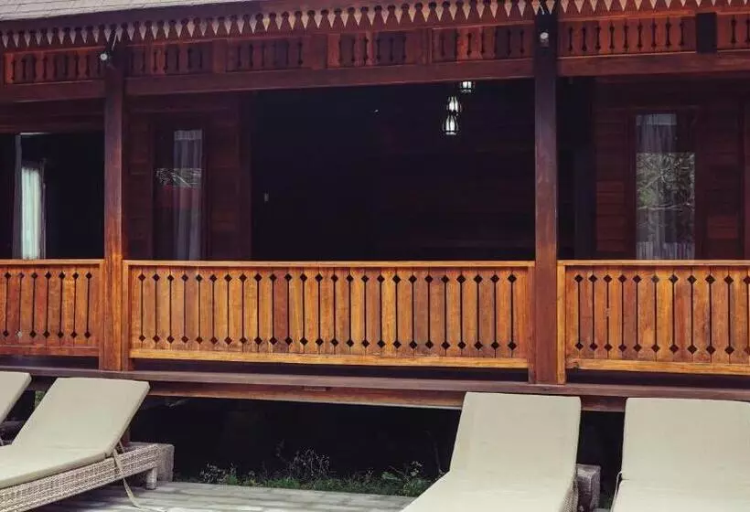 ホテル Madaira Villa Senggigi