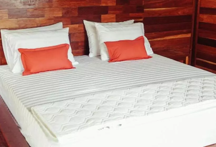 ホテル Madaira Villa Senggigi