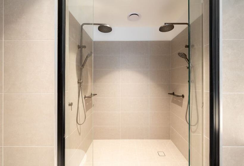 فندق Nesuto Docklands