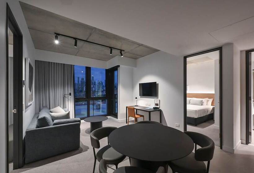 فندق Nesuto Docklands