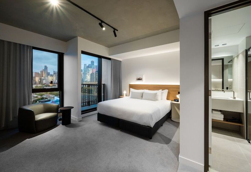 فندق Nesuto Docklands