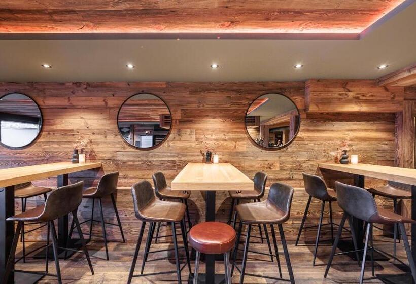 בית מלון כפרי No 8 Bed & Bar