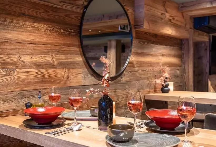 Hotelli No 8 Bed & Bar