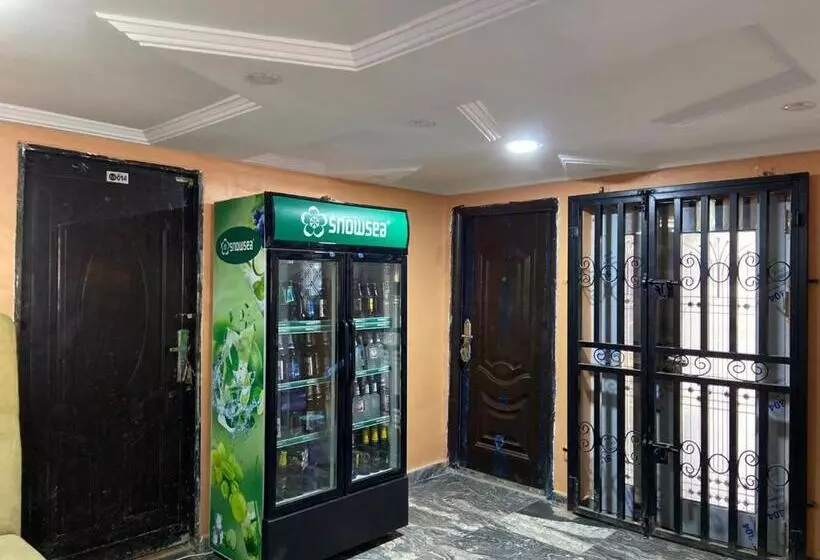 هتل Oak Suites & Bar