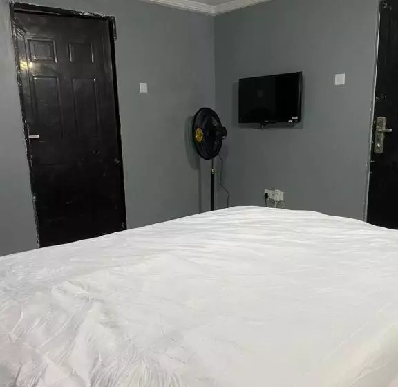 هتل Oak Suites & Bar