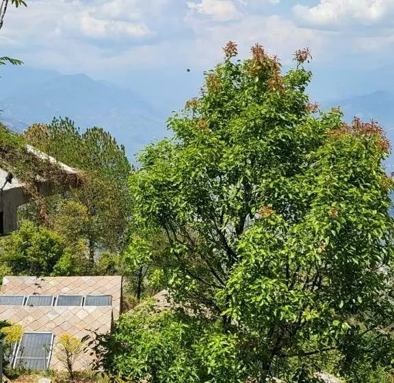 هتل Naldum Village Resort By The Edge Nagarkot