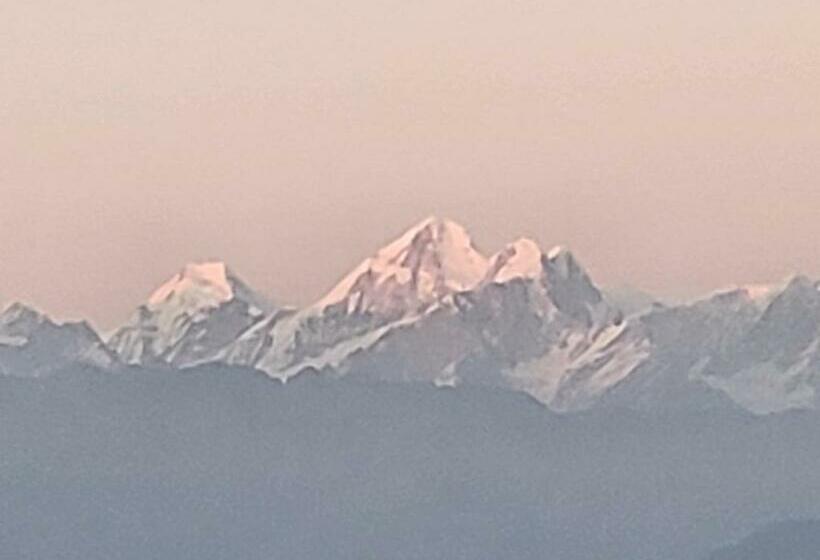 فندق Naldum Village Resort By The Edge Nagarkot