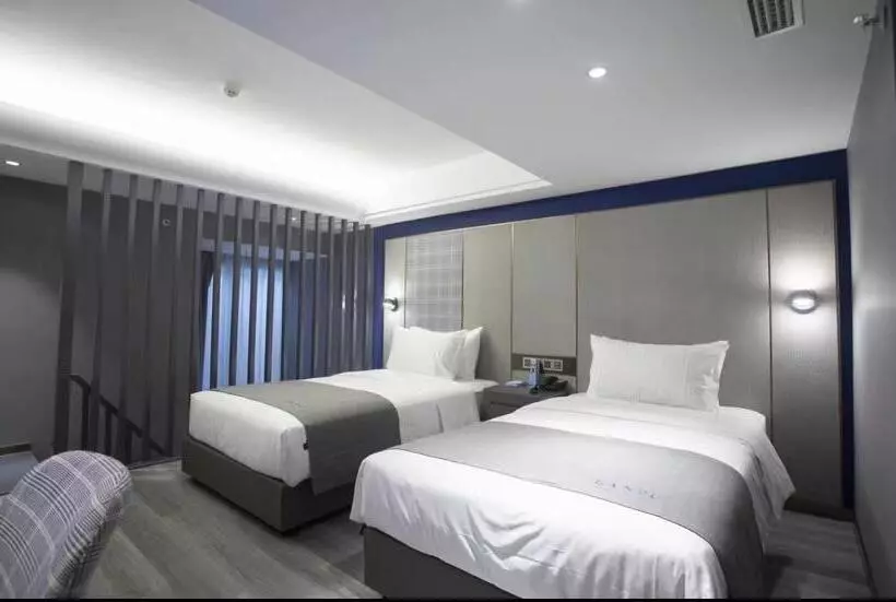 Lanou Hotel Jingzhou East Gate Of Ancient City Wanda Plaza