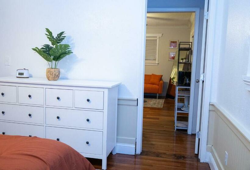 بنسيون Cozy And Adorable 1 Bdr/1 Ba