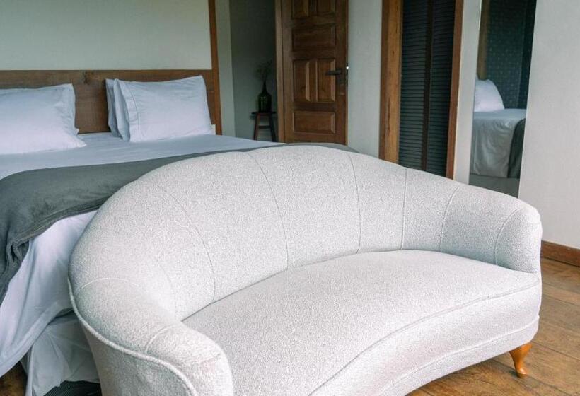 پانسیون Pousada Monttana   By Up