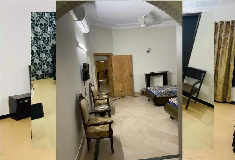 پانسیون Fantasy Lodges Guest House Islamabad