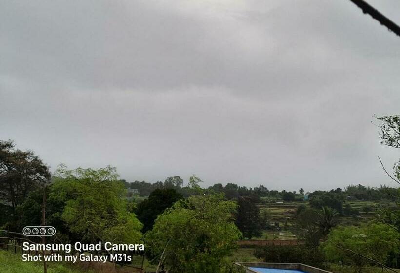 Resort Moongil Kudil