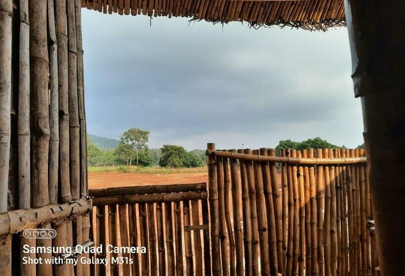 Resort Moongil Kudil