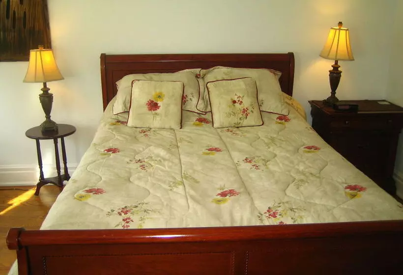 Clinton And Bloor B&b By Elevate Rooms