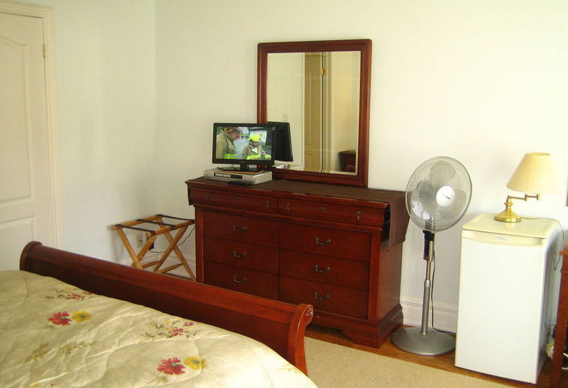 Clinton And Bloor B&b By Elevate Rooms