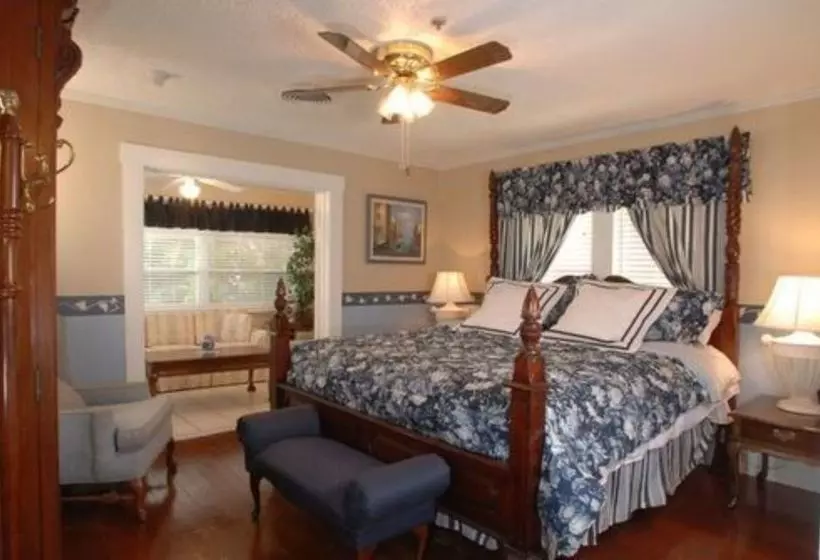 住宿加早餐  Beach Drive Inn