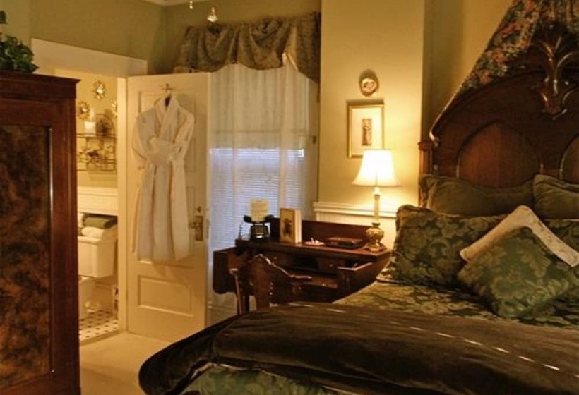 ベッドアンドブレックファースト Brass Pineapple Inn