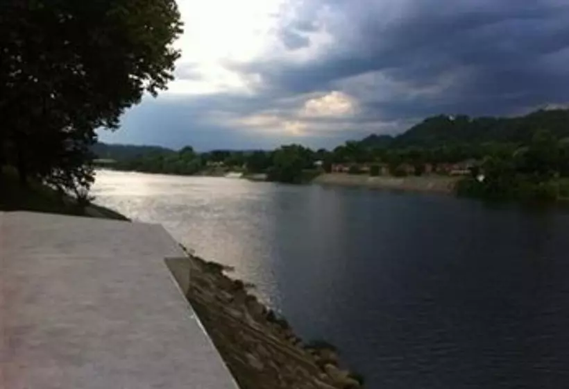 Nocleg ze śniadaniem Brass Pineapple Inn