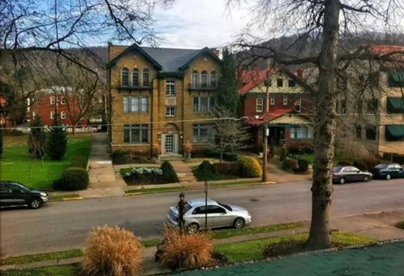 Nocleg ze śniadaniem Brass Pineapple Inn