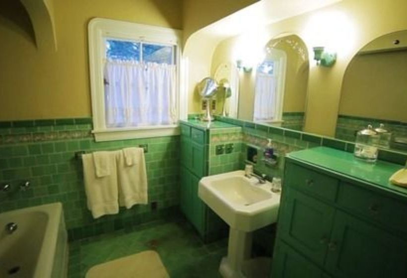 مبيت وإفطار Chelsea Garden Inn