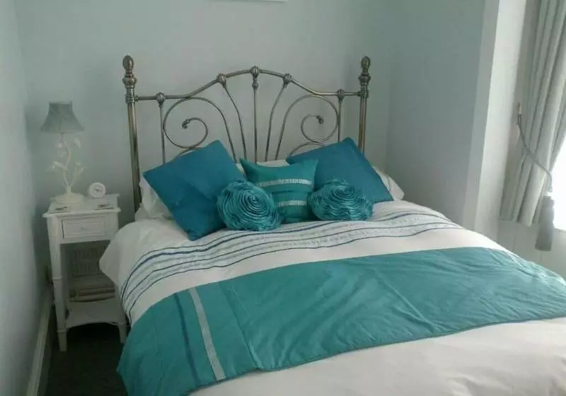 Bed and Breakfast Courtenay House