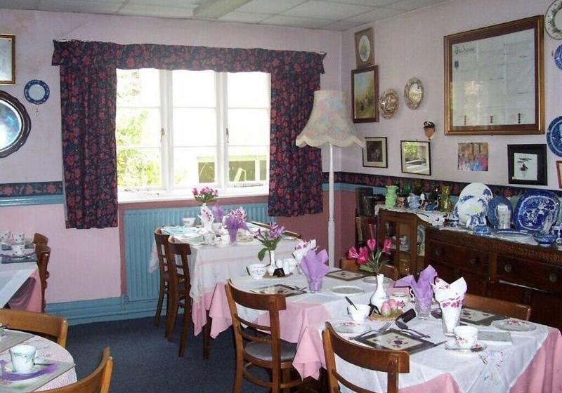 Bed and Breakfast Courtenay House