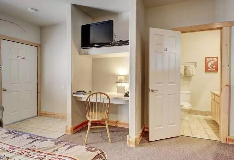 ベッドアンドブレックファースト Eagle Fire Lodge & Cabins