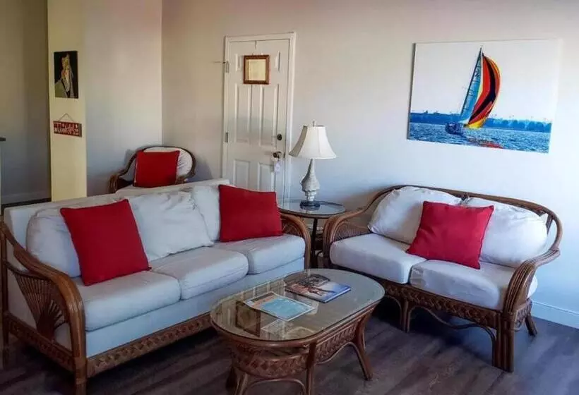 Aamiaismajoitus (B&B) Inn At Camachee Harbor