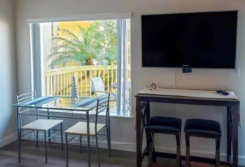 Aamiaismajoitus (B&B) Inn At Camachee Harbor