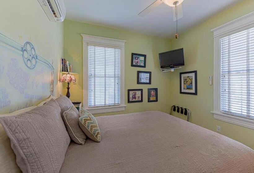 مبيت وإفطار Summer Nites