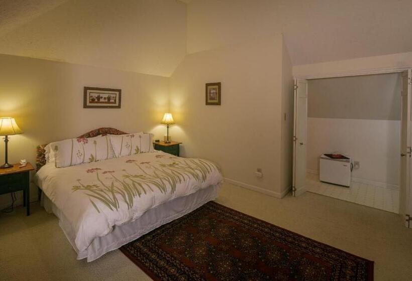 مبيت وإفطار Taylor House Inn