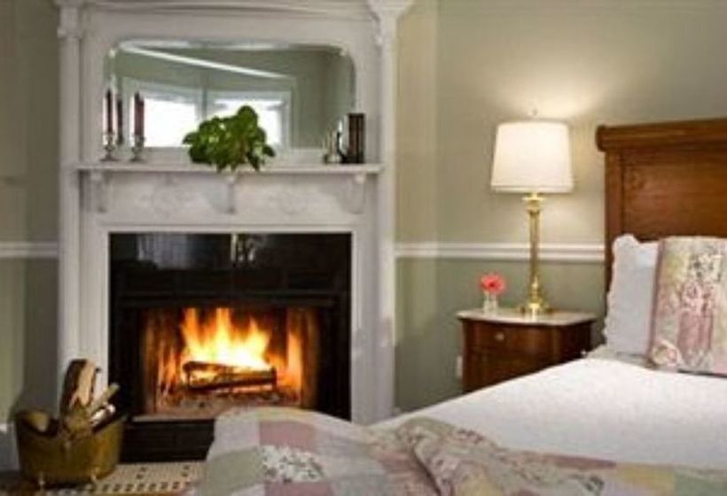 민박 The Maple Leaf Inn